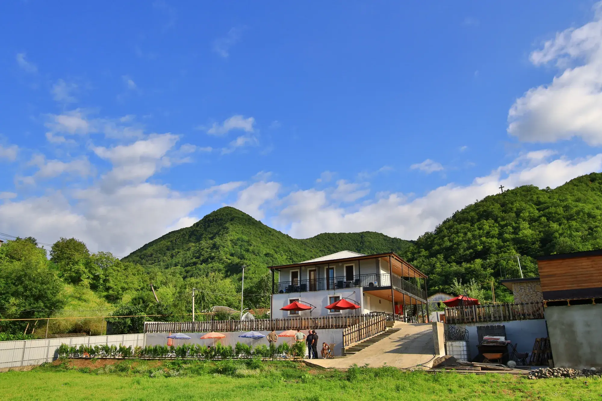 Villa Tabakini — იმერეთის ბუნება და ხეობის ხედი