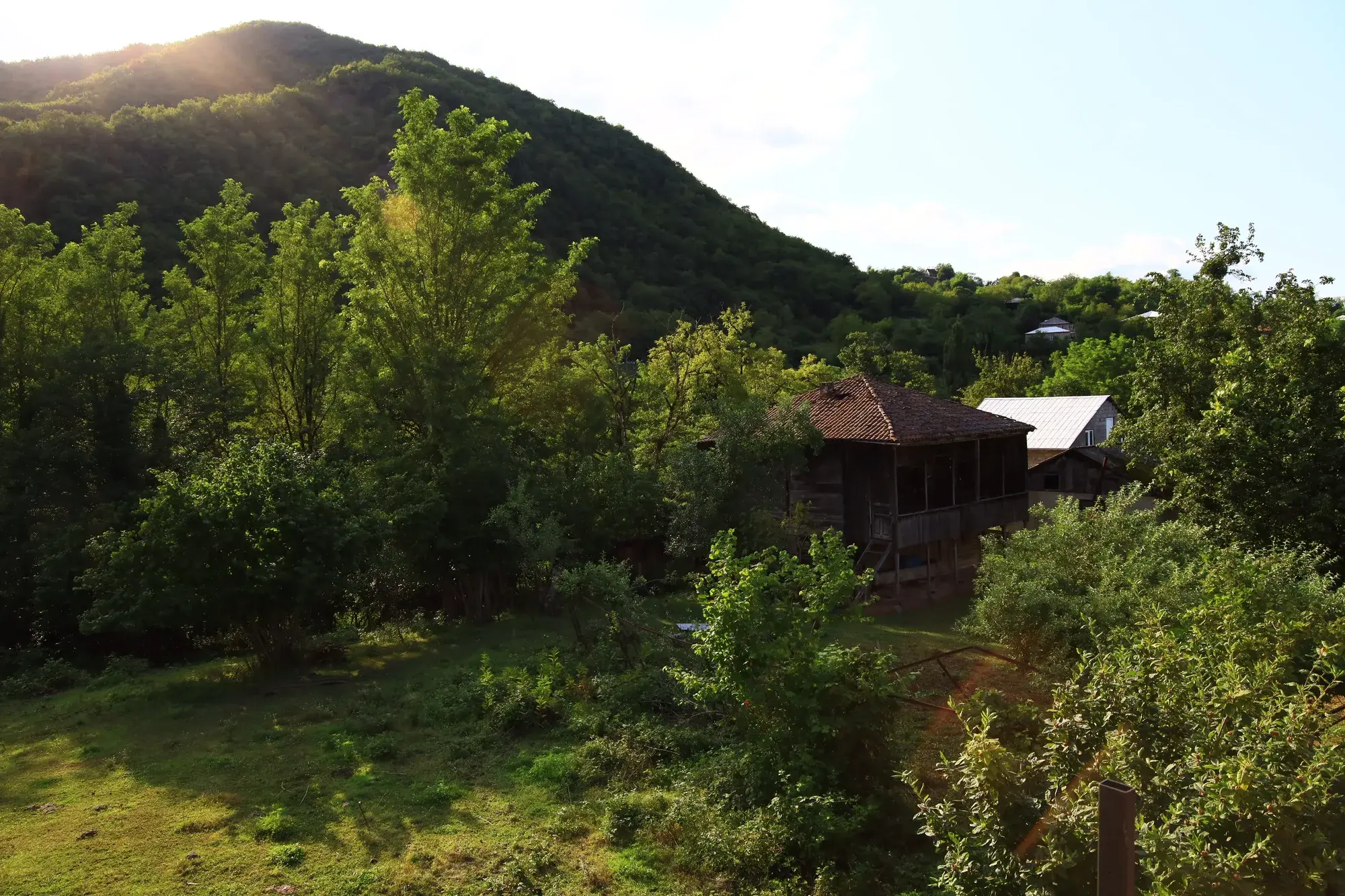 Villa Tabakini — საცურაო აუზი მთის ხედით